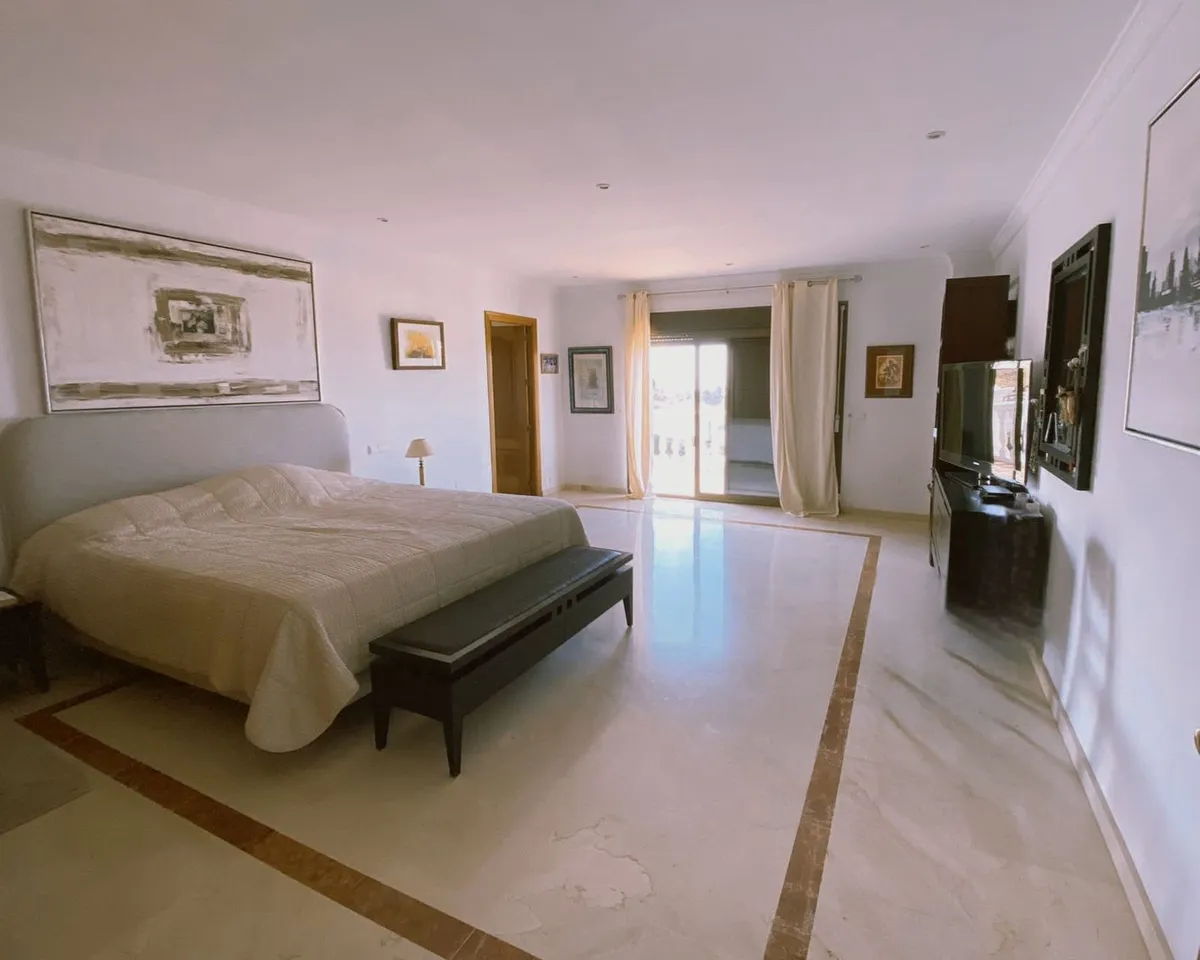 78aca8c9-cdec-4d4a-9fce-9aa4e49fd6fd