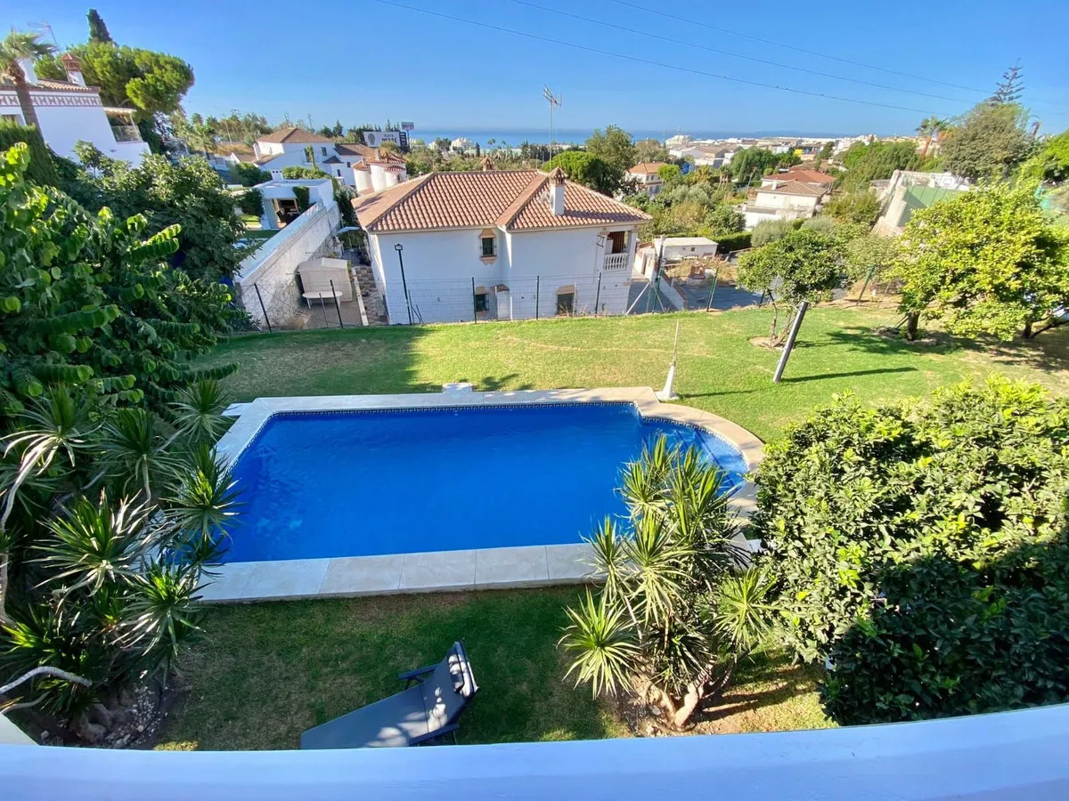 b21b17f1-e182-41ac-915e-d9caf54cd877