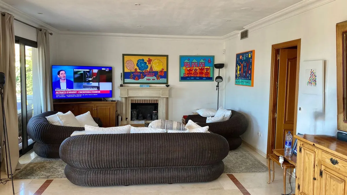 db6a1315-6fe1-463e-b6bb-2aeba415783e