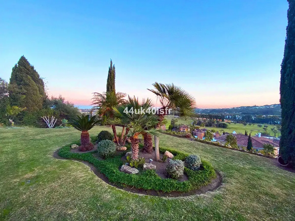 2a3e8b5a-ee5a-4ee3-adb9-56e654e11fe6