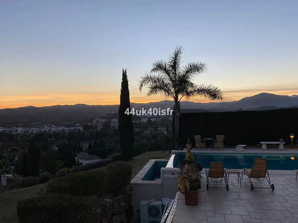 88f40e9e-0c8c-42b6-bf99-bd412b17767c