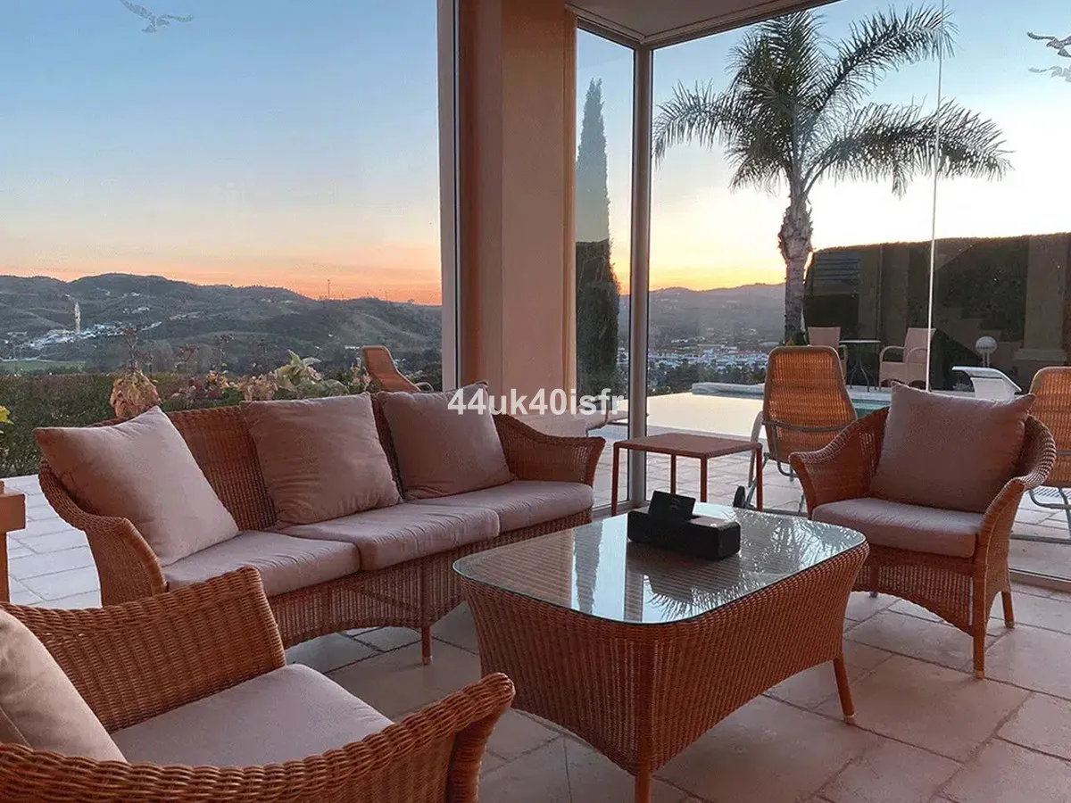 931ade42-1dab-48b5-8d21-8ae450ef1baf