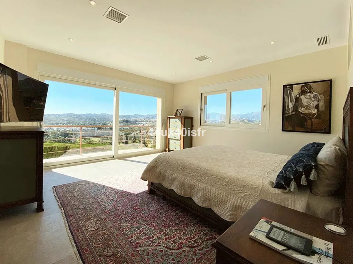 ee553fc4-4841-4ed6-836e-2874172511fc