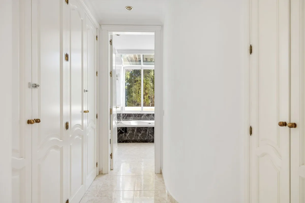 75738039-5b66-4ee6-99c9-408848cc6b48