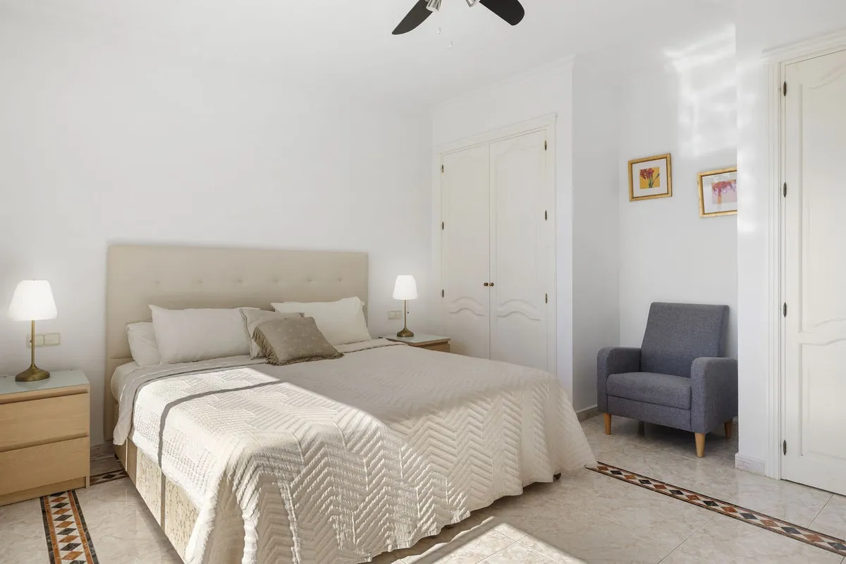 955ddba1-9c7e-46cf-a630-8a3cde72c64b