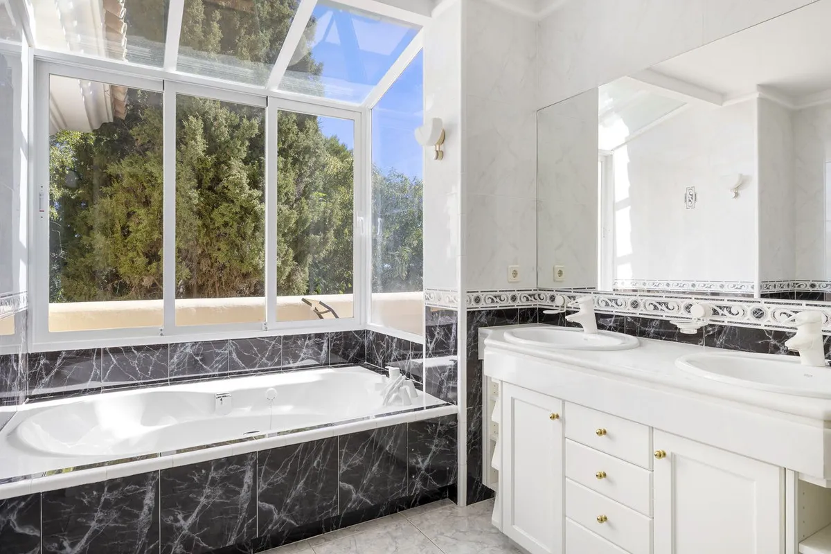 a48d258d-7d98-4922-82b1-3a73f6c6ac97