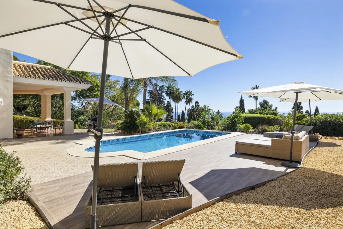 d1ed11db-7e18-4f92-aa2c-08b79dcfc1a9