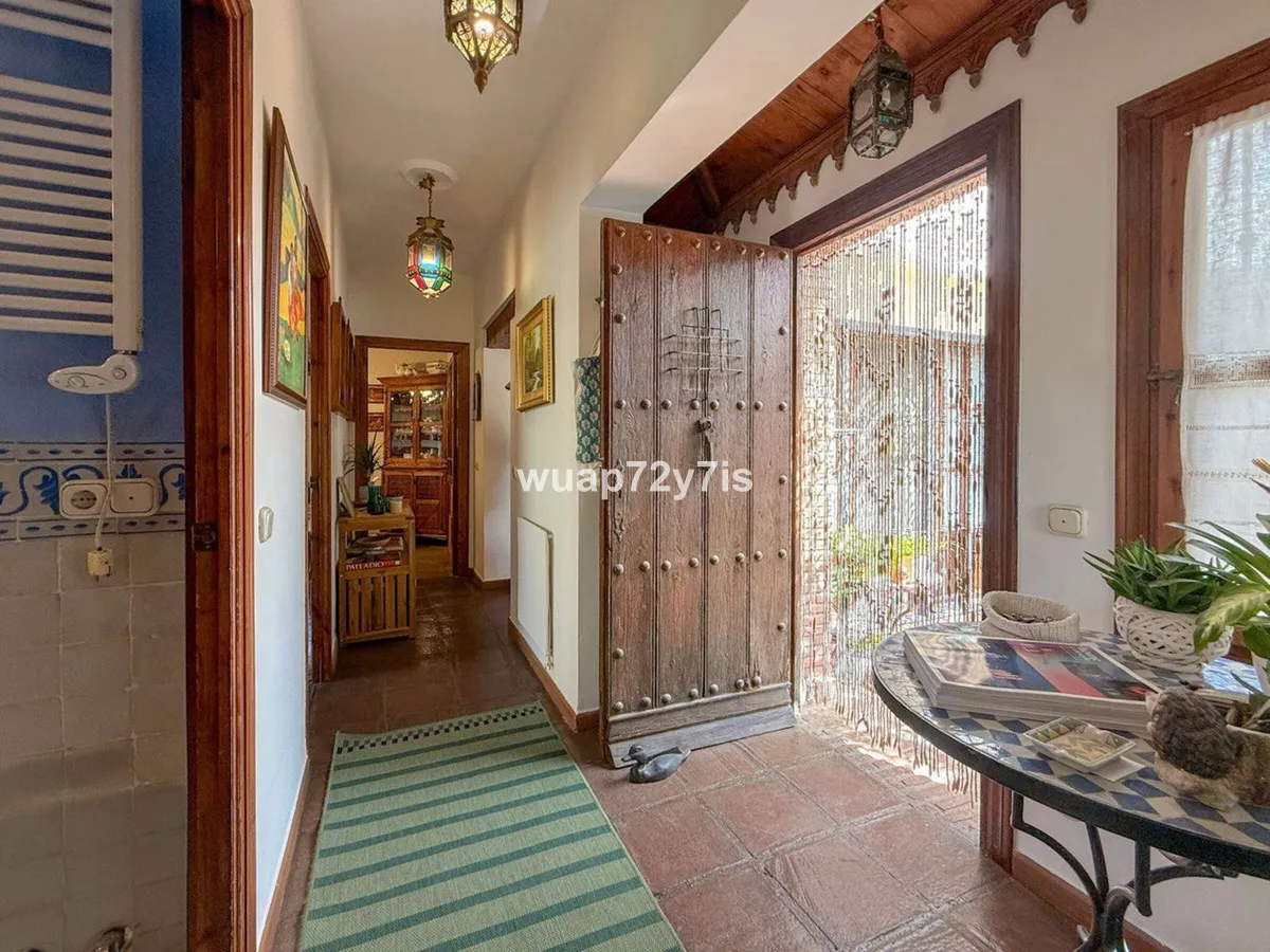 b256ae3e-4cfb-49c6-a7a5-c8aa5b1357bf