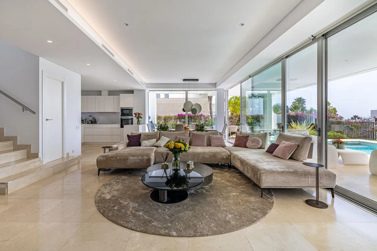 06f041ce-af30-4587-a66f-a20b60e55d62