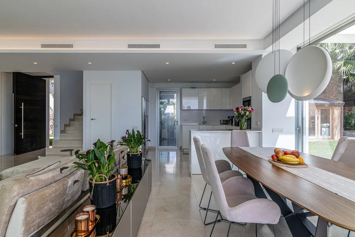 35ddbd87-1b97-42fd-8920-e01c7e2b3e9a