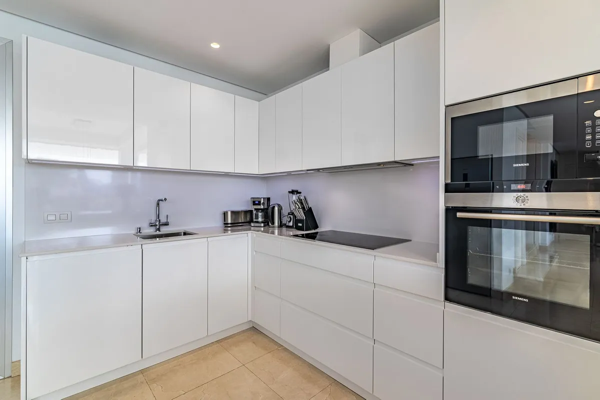 8a571135-e077-4371-b71a-0ec6c79d9764