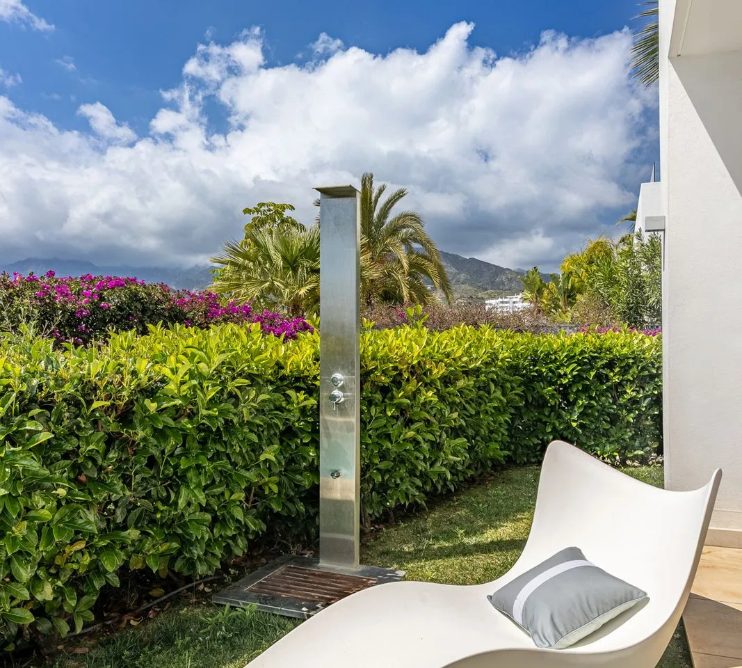 8e25bb89-35c0-459d-8789-d39dd0f76ad8