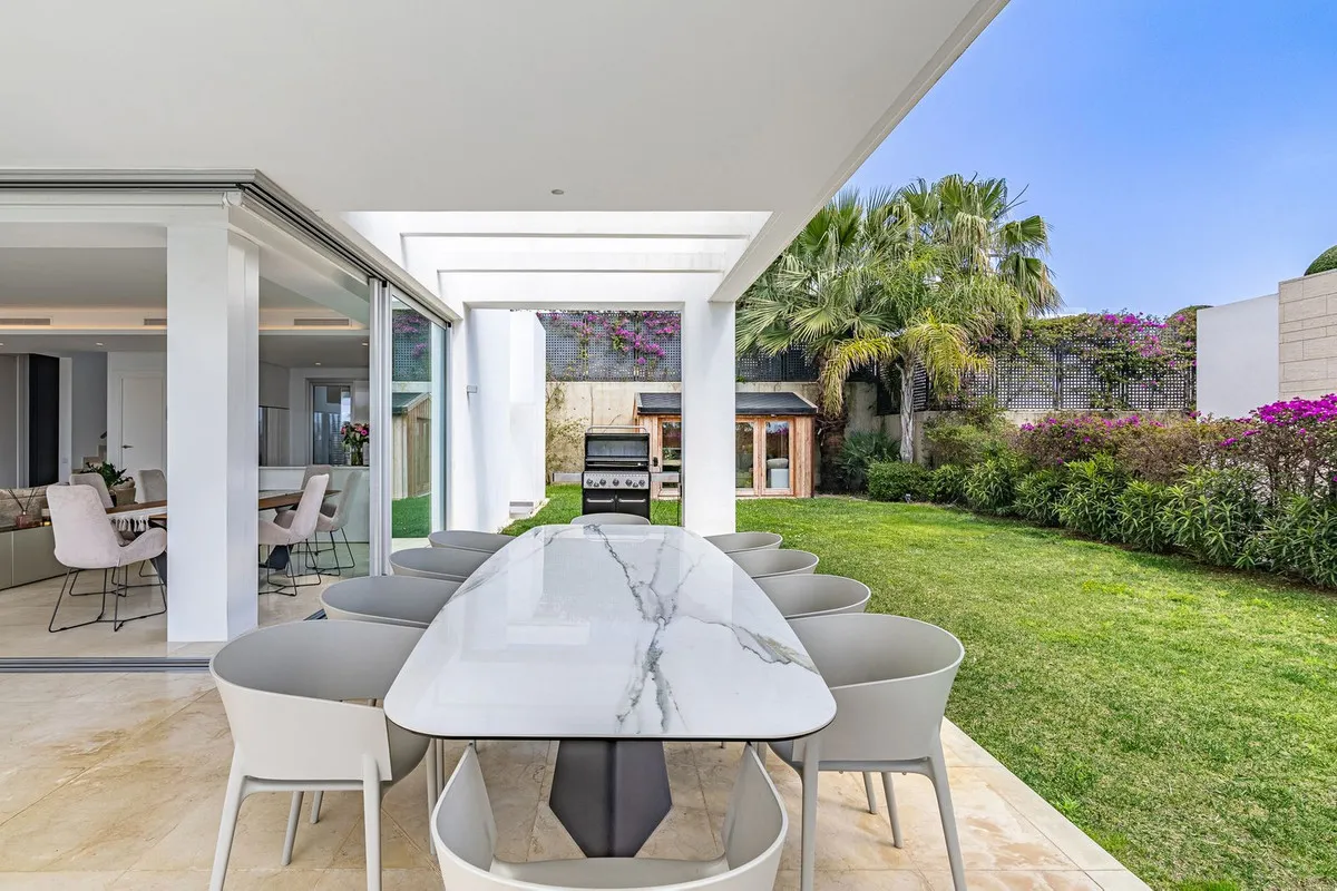 aa3c9804-4952-46ca-9039-ed62b2e58d0d