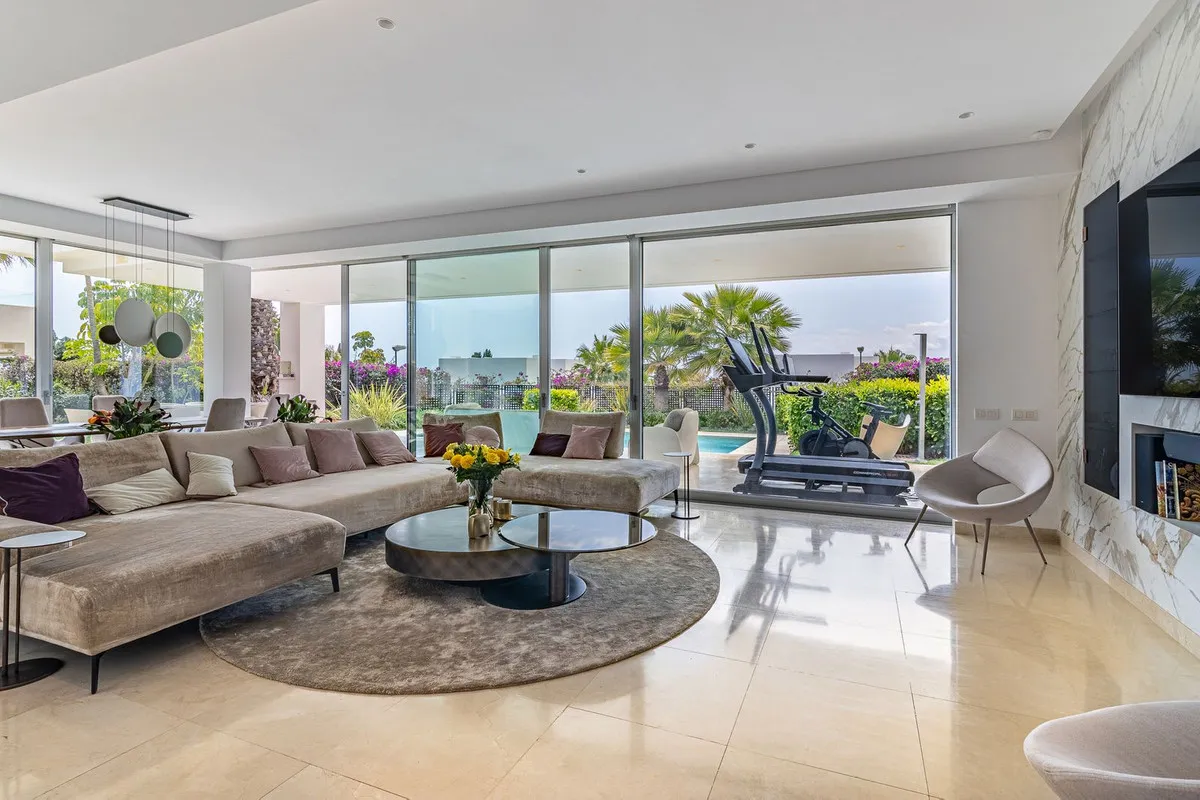 d39803c2-df03-406a-92c3-cf3c3ef88203