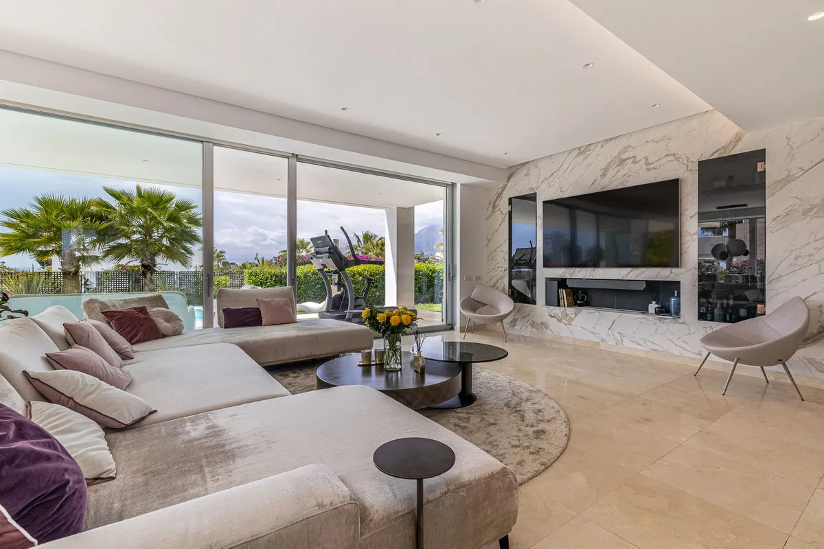 d5e74907-d433-439e-8b15-c13ae19d410c