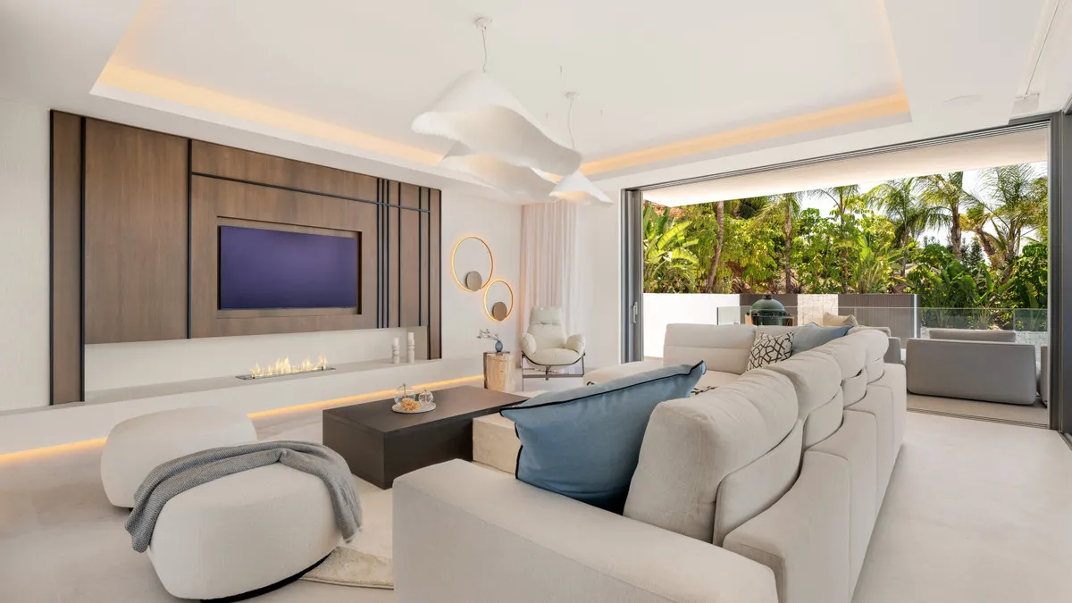 852d7549-2a32-402d-8e0c-b0141ad11ce6