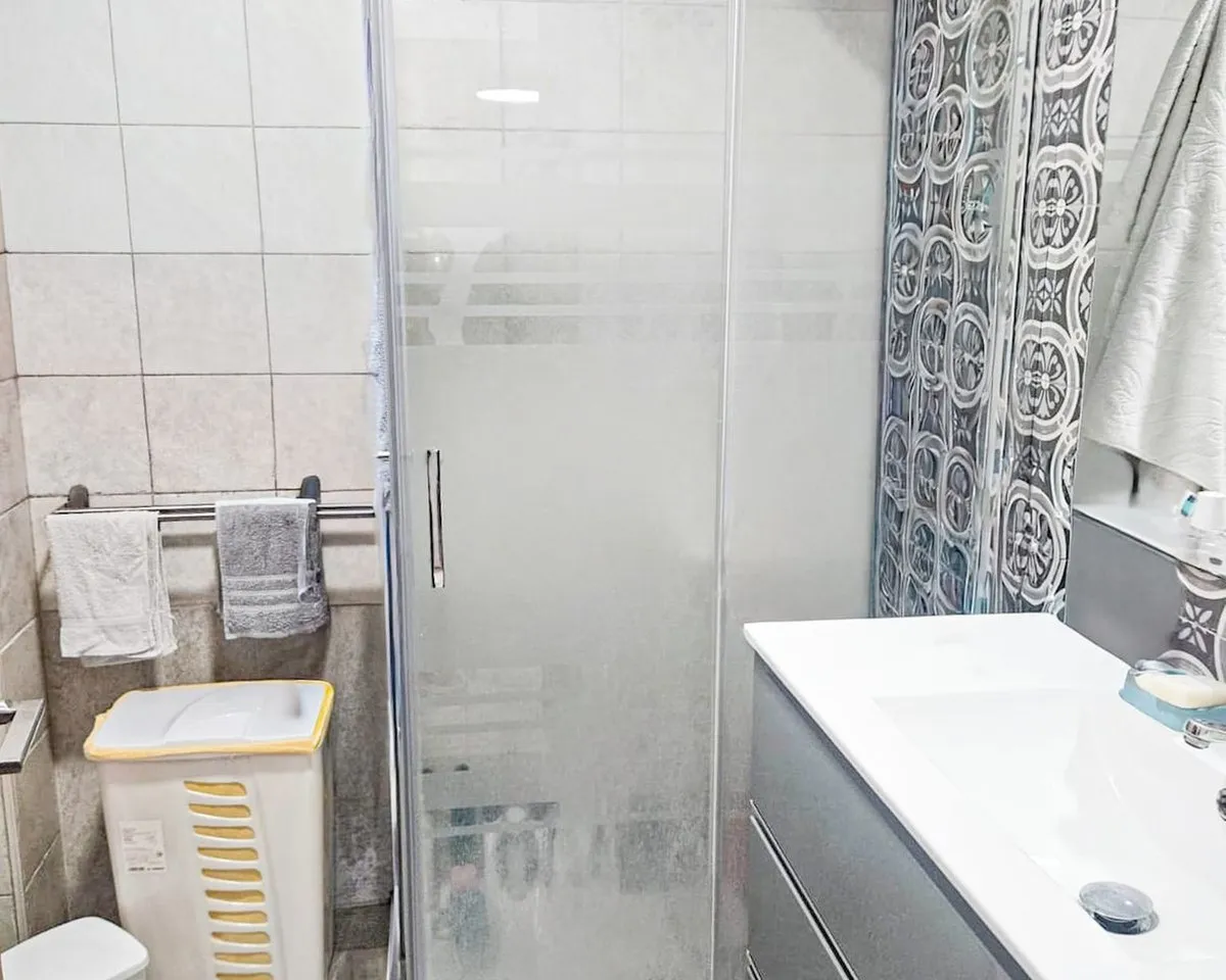 1284fc77-9573-40cb-8f60-f4d5d8261c0b