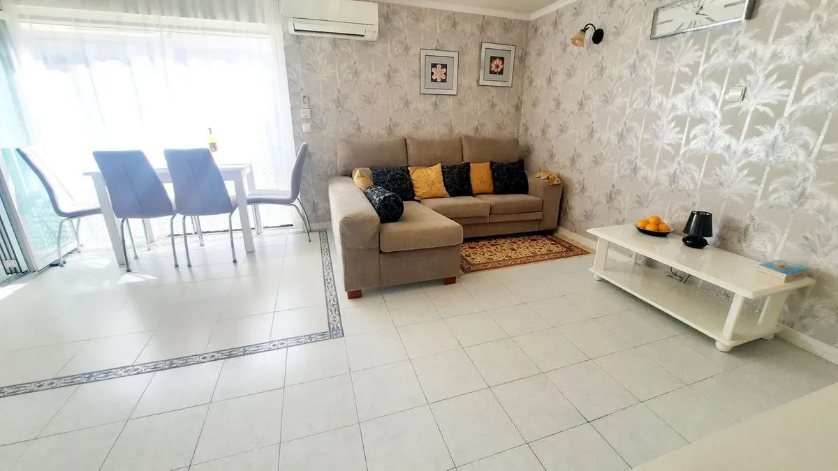 d9c32ee9-888d-43db-abe8-70bbcfbf4ce3