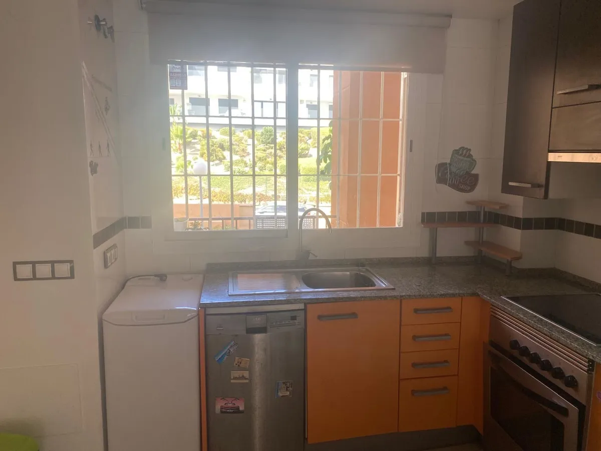 69e066c6-41c3-4a46-8d6f-7adbbce58ddf