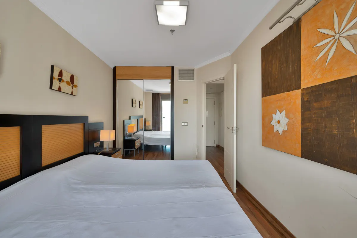 0962022c-78f7-40e0-82c9-e3343ab91a91