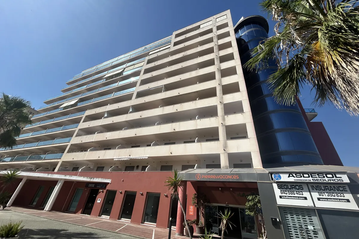 0b3572e1-c1df-412f-9d25-f082c0eade48