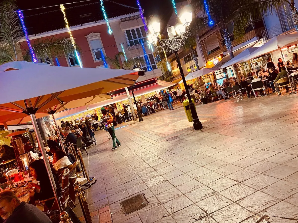 a7225ae2-bb61-47e9-b1b7-fb9e7d9121da