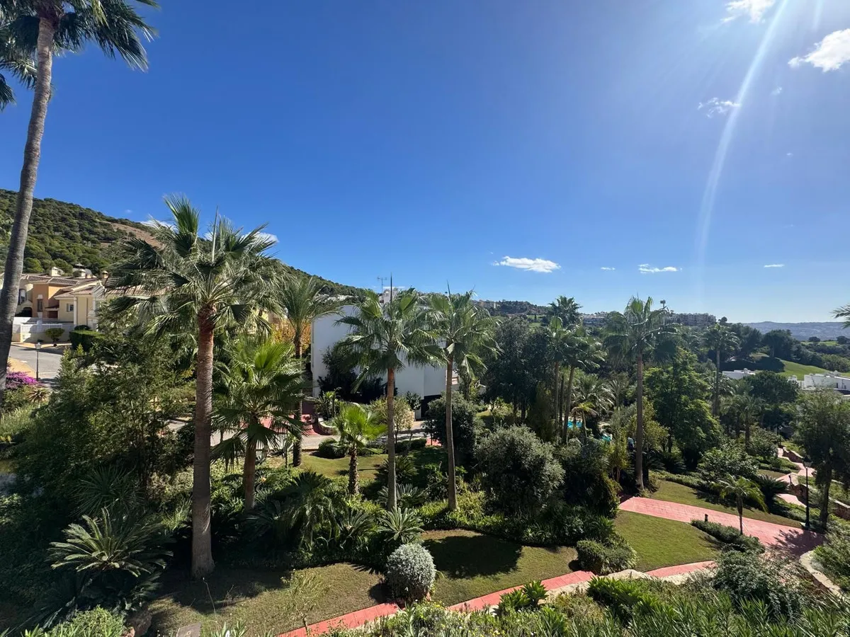 a360ed14-3b2c-4012-9c7e-dc02496b3ccb