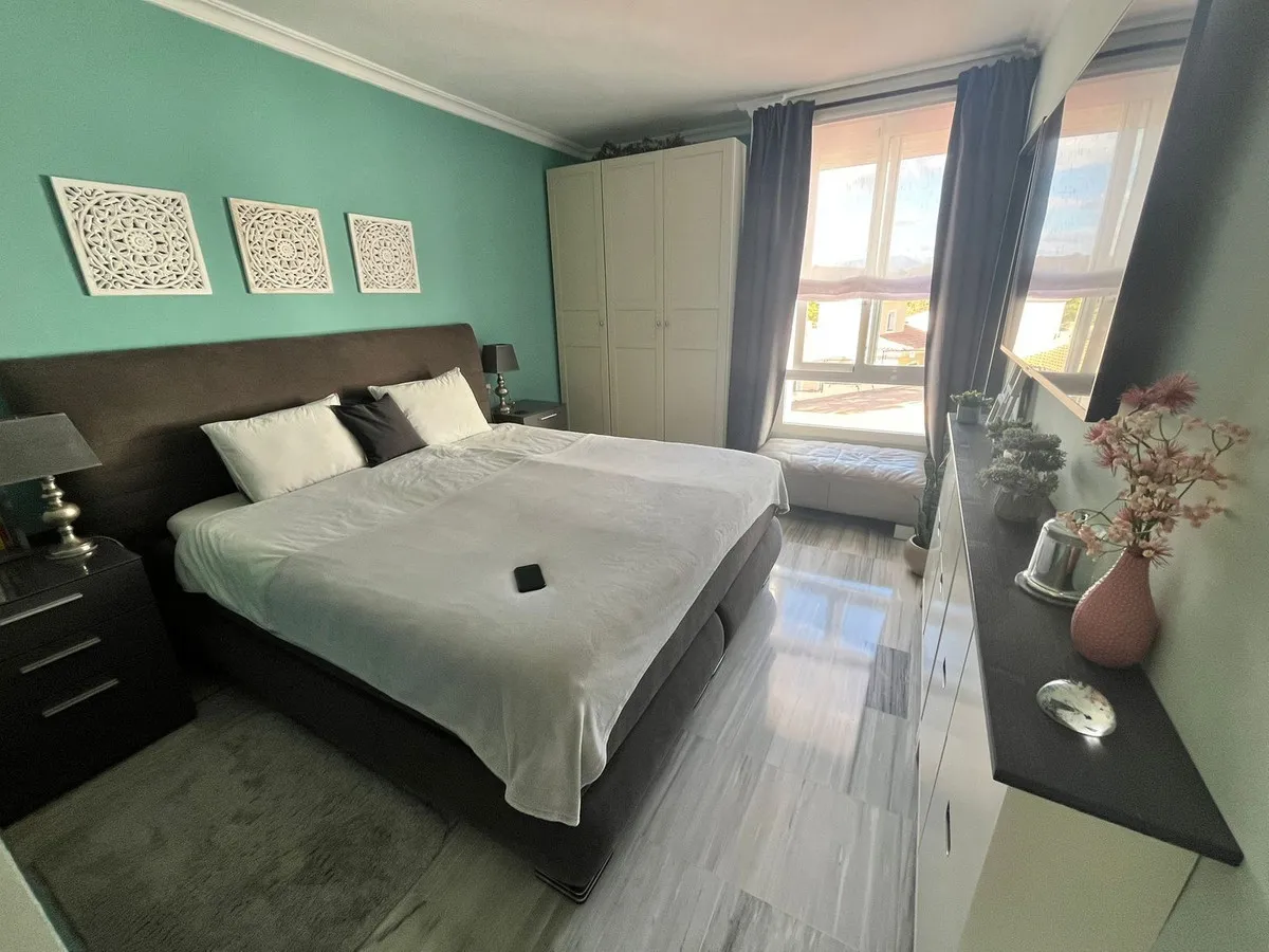 d96515b9-9084-4ad4-8b1b-cf8a5e89266e