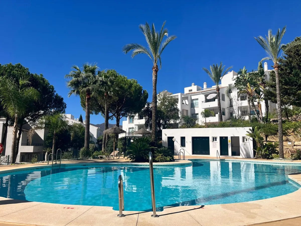 f9f8ed48-7ac9-4f25-b085-fbfced36b270