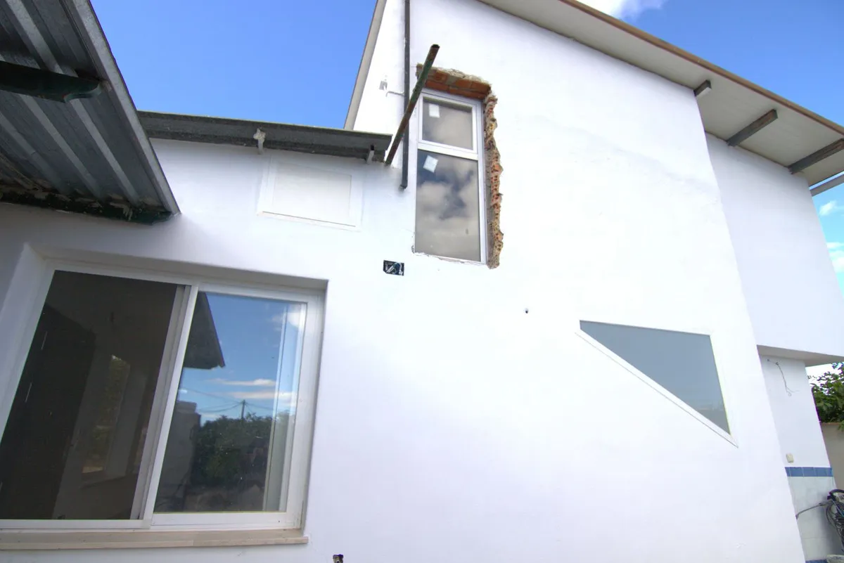 e39ed8b9-c7e7-43f8-9852-fc6bee5e22d3