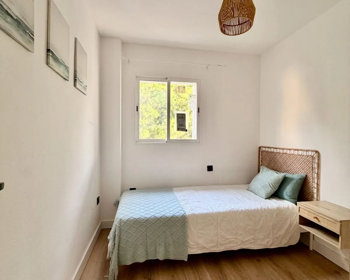 26efb9c3-1d85-422d-a72d-05fcc7b18169