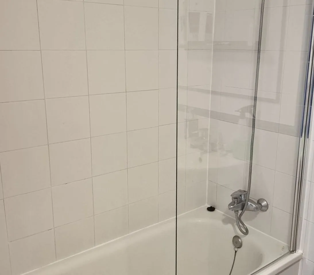 b28de6e5-d3c2-4a3a-ab86-012ae52bd856