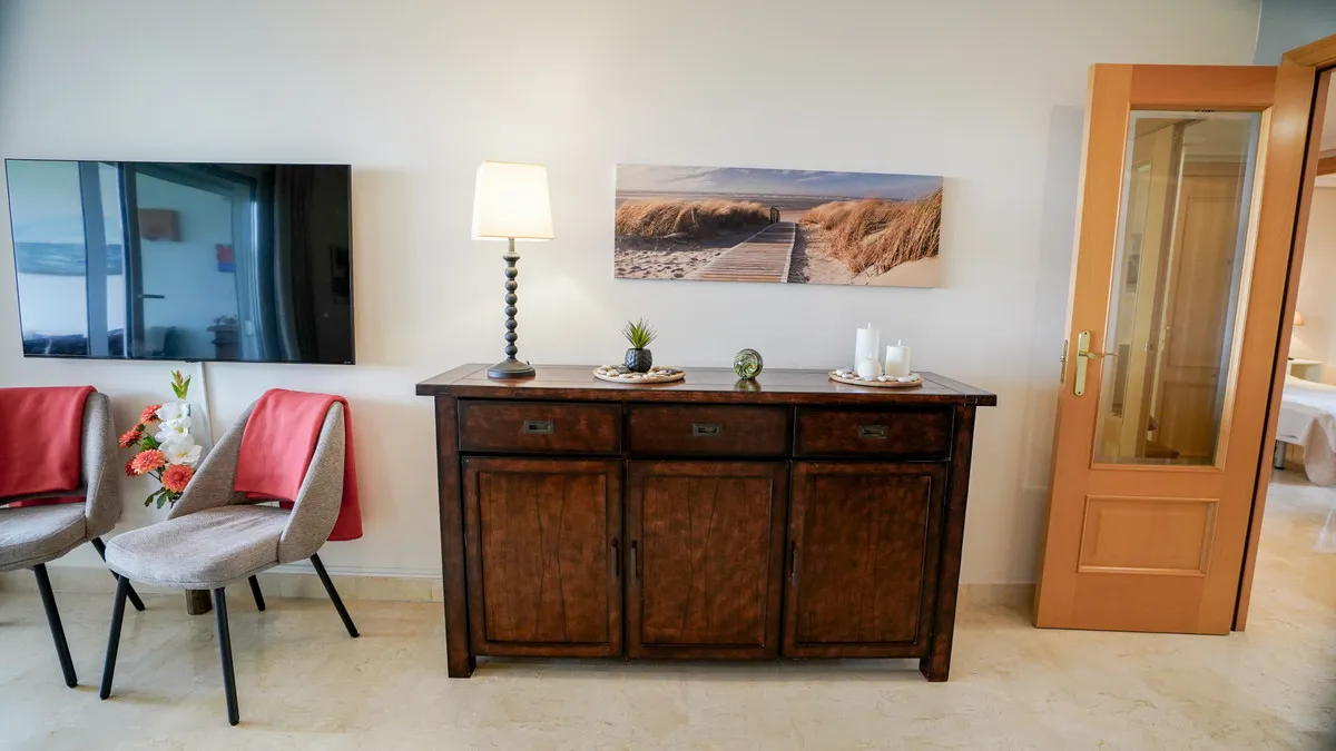 bab5454f-aa1f-4c0f-9197-879daa7b60c3