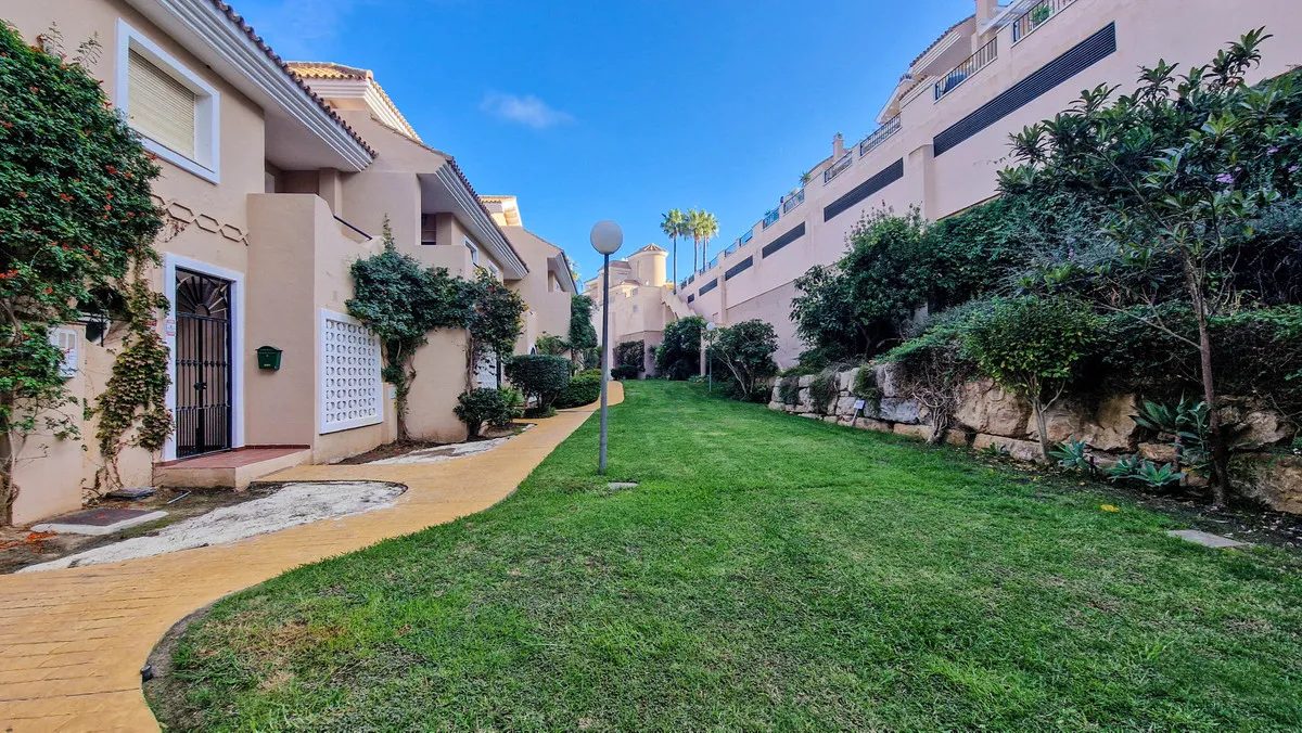 02778512-37bc-4c53-812b-6001f168707f