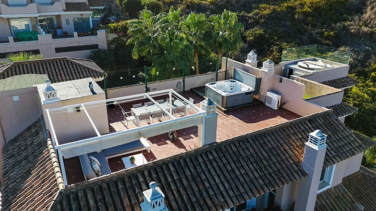 552ee7c0-c5cc-473a-aa33-f8f92659edf1