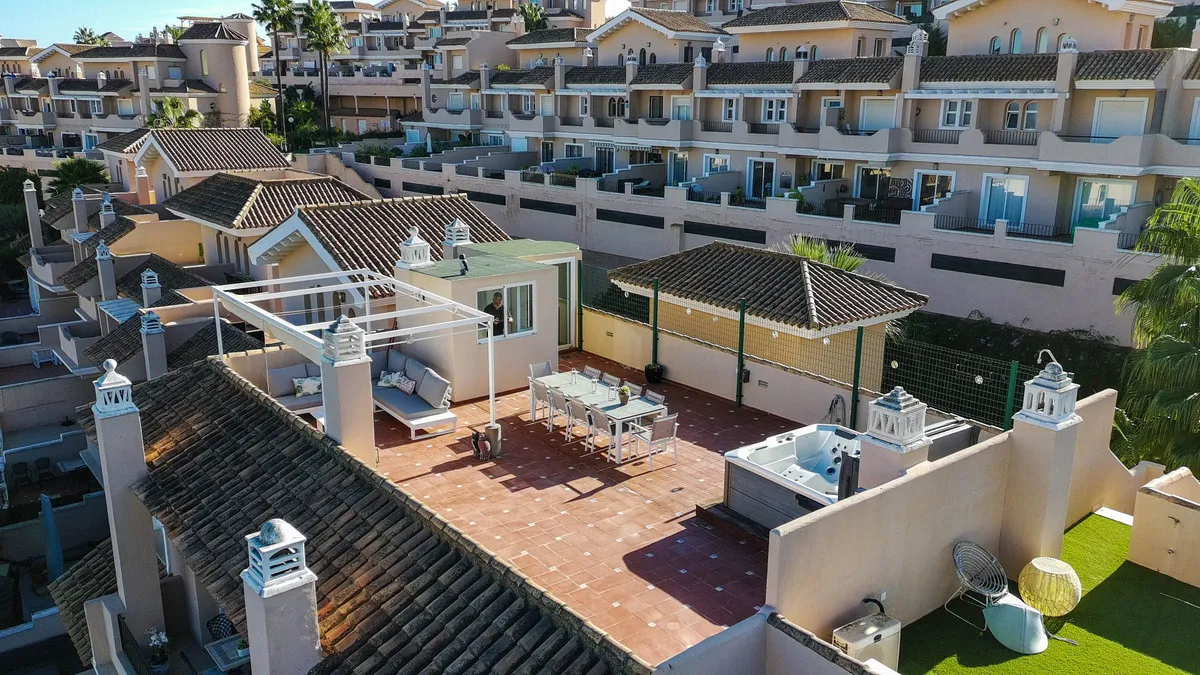 5f2bfd0d-4acb-41fb-85bc-8df32d7931f6