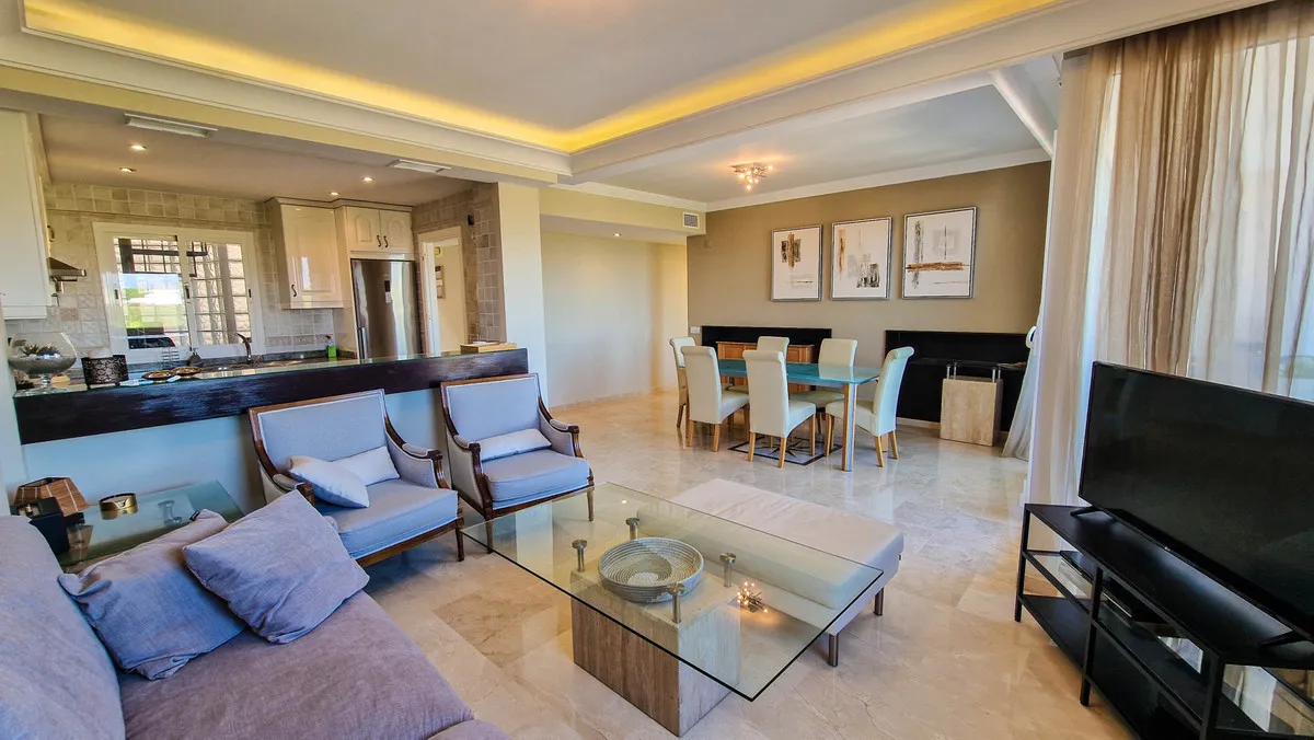 67c61f5c-9961-4c0f-8751-85404d7f06a2