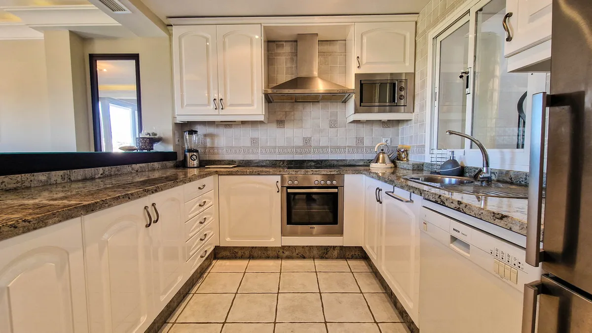 839744f5-8d41-4af4-863e-06cffea1b68c