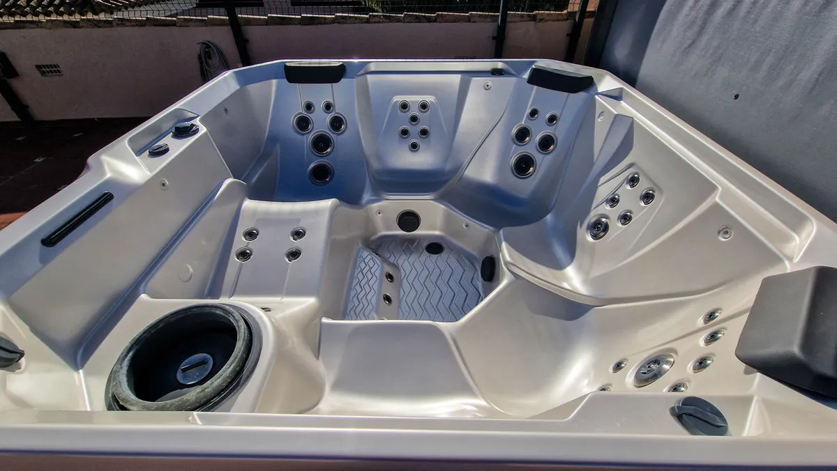 af0aaf09-da17-4ef8-a235-09e1e66fb1fe