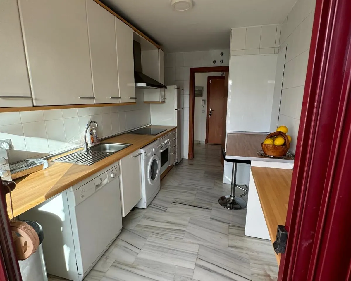 982b728c-45ff-4d28-80e3-ca4df1ca49d2