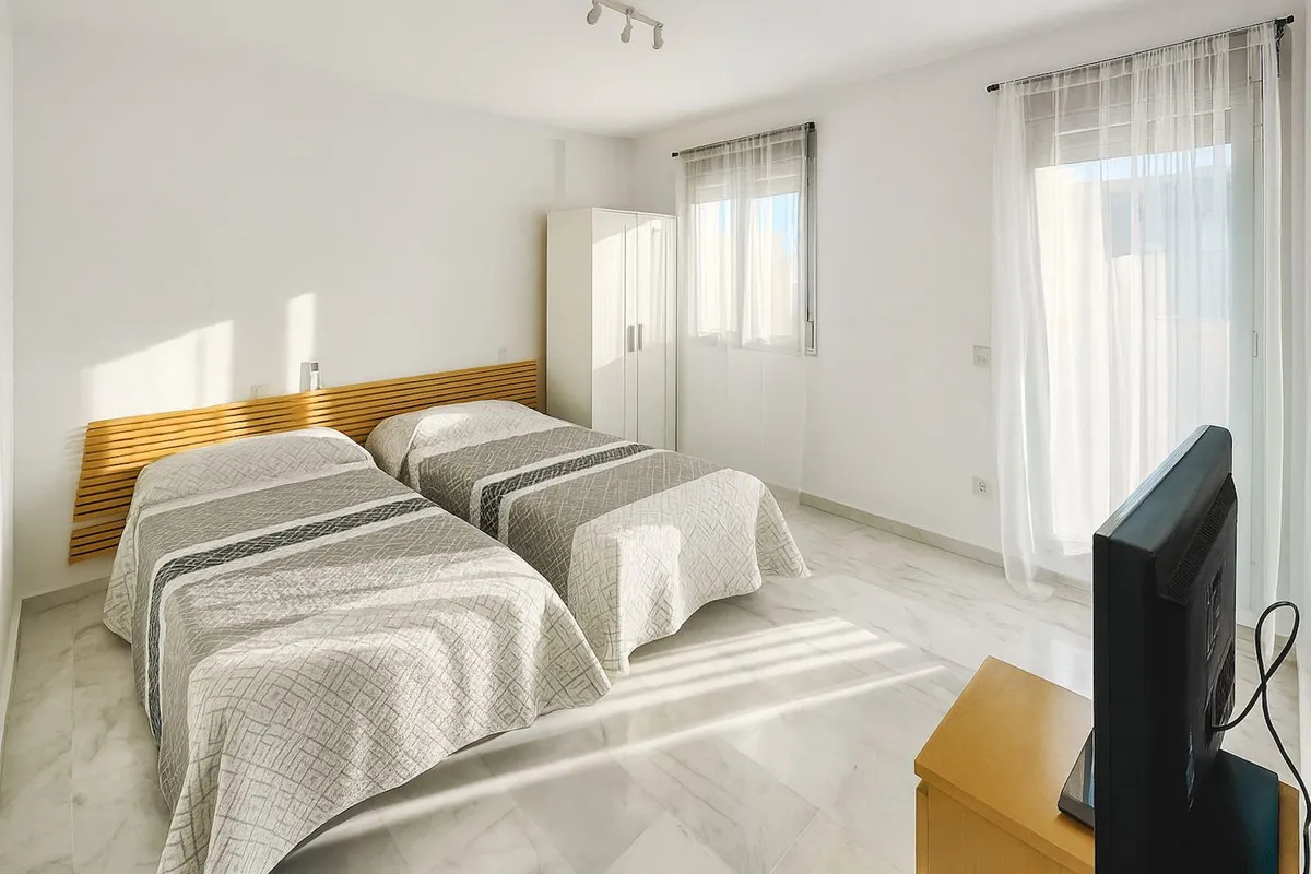 e581c110-a50f-4574-b0ef-b9080bcaa261