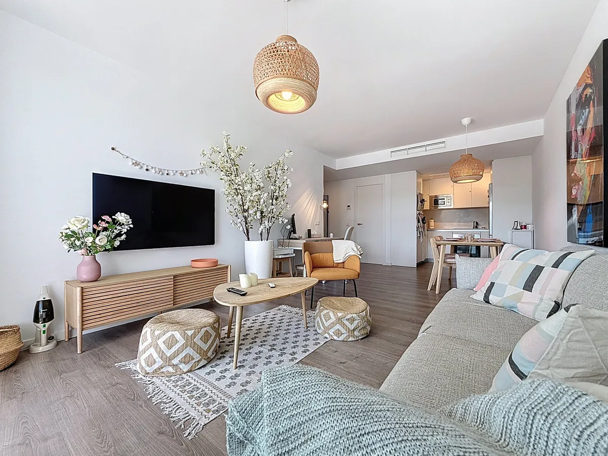 02cf7115-b203-4abc-b51c-08a519d6a41c