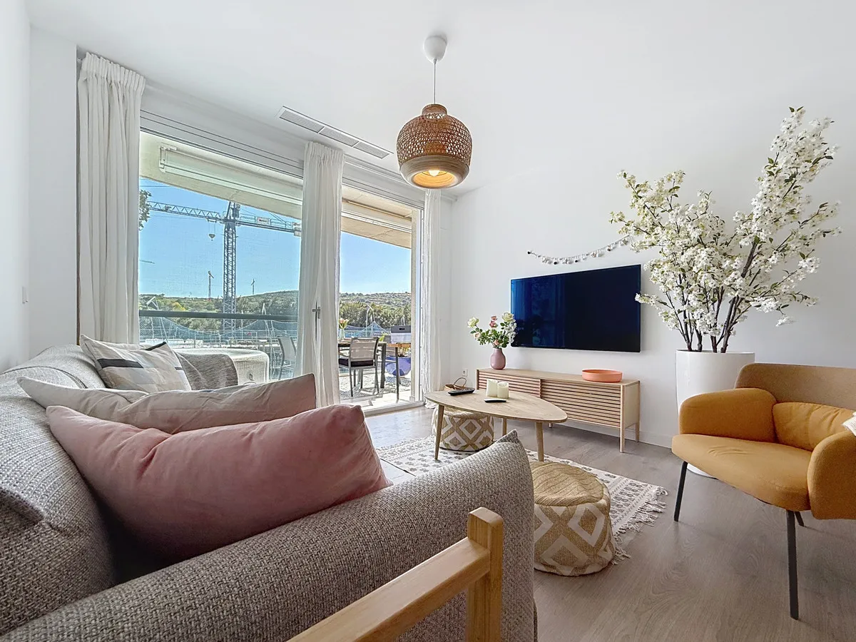 78029983-a942-446a-a211-540e9d7b2509