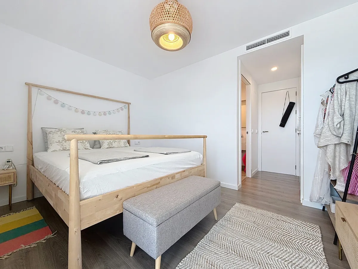 dbe323b7-ef21-4948-9d52-2ce764bc856a