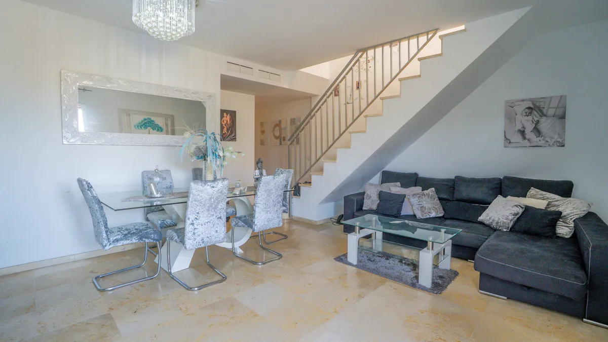 34e27152-43cf-4b18-8ecf-a12b164d6ab8