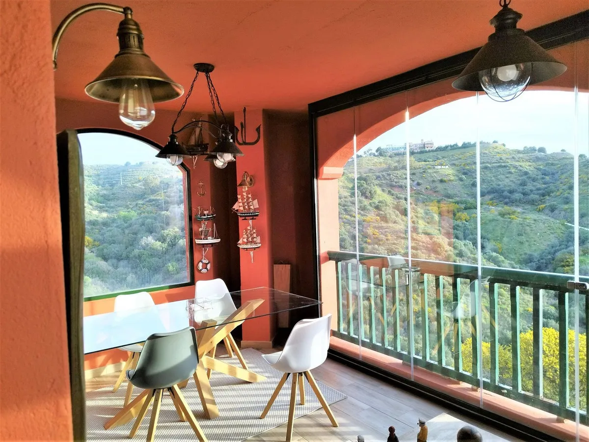 68c8099e-0062-46b0-8c58-791b1e77f053