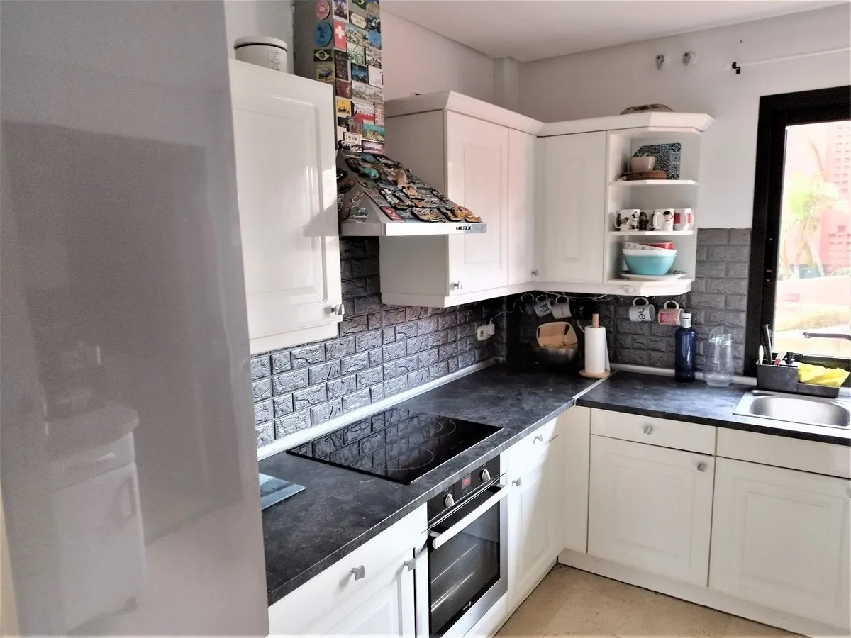 b37526f4-49b7-4b3c-a571-944ad21ce209