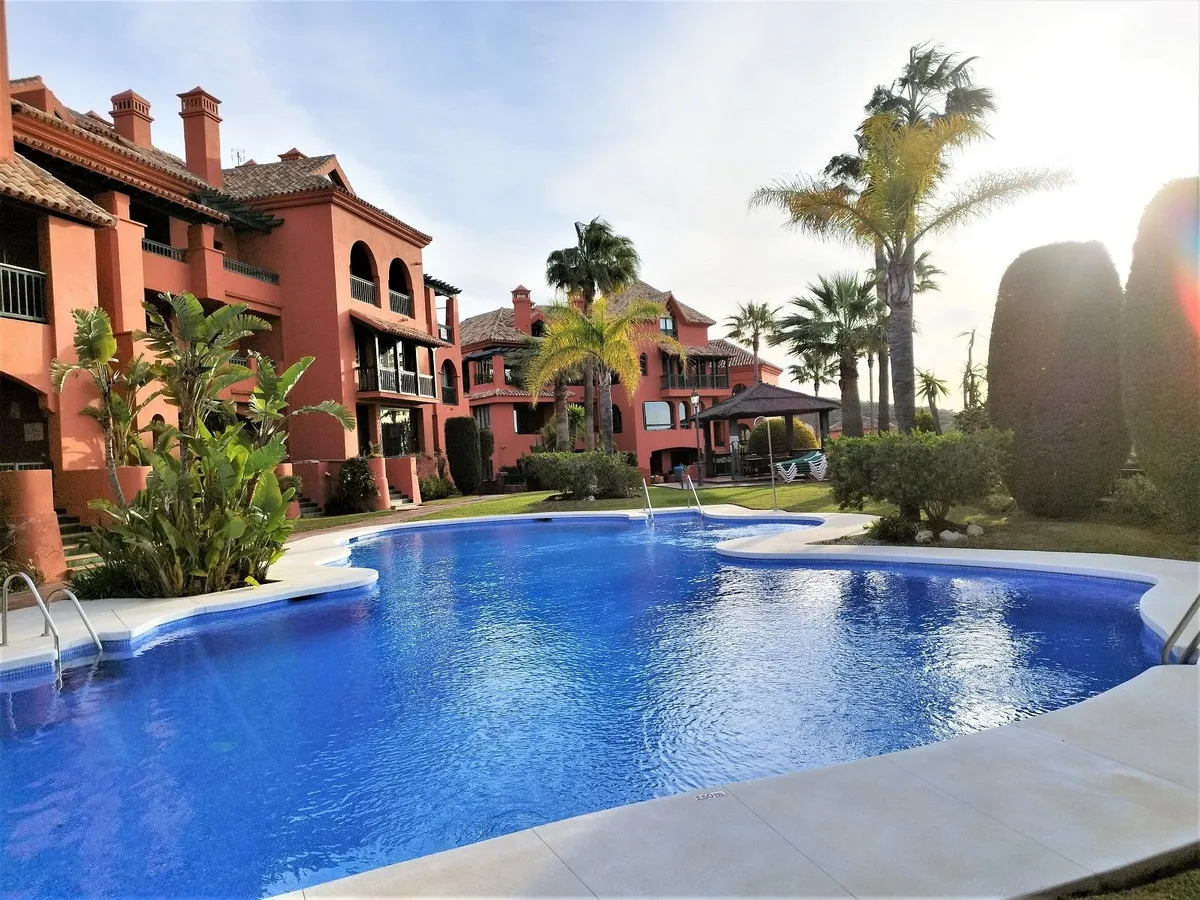 e998ba4c-2032-469c-a4f5-35456fc2445f