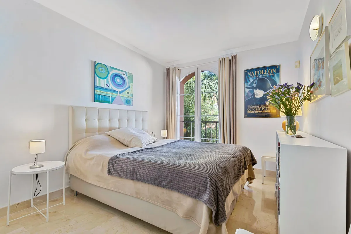 9bf873b2-ff63-48d8-b73c-a6db25f1e9c3