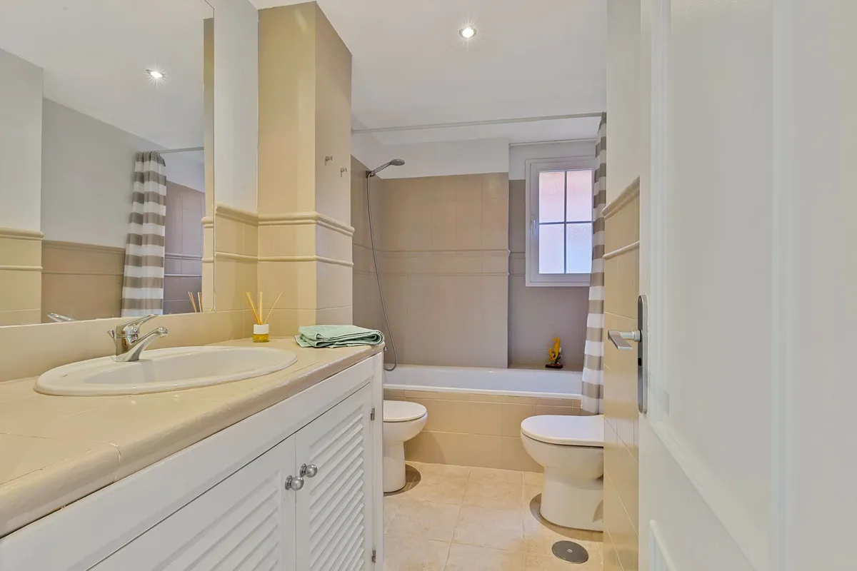 e37c067d-51c5-4984-9d55-132eddb2a70a